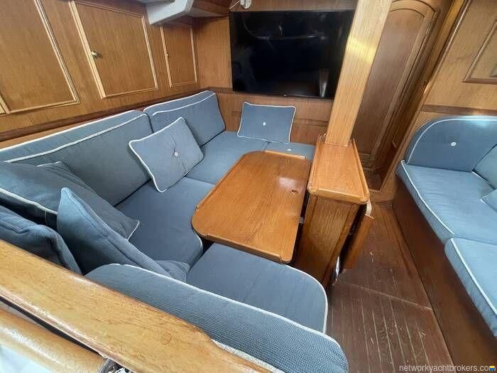 Jeanneau Olympic Sea 42 Sun Legend Hull