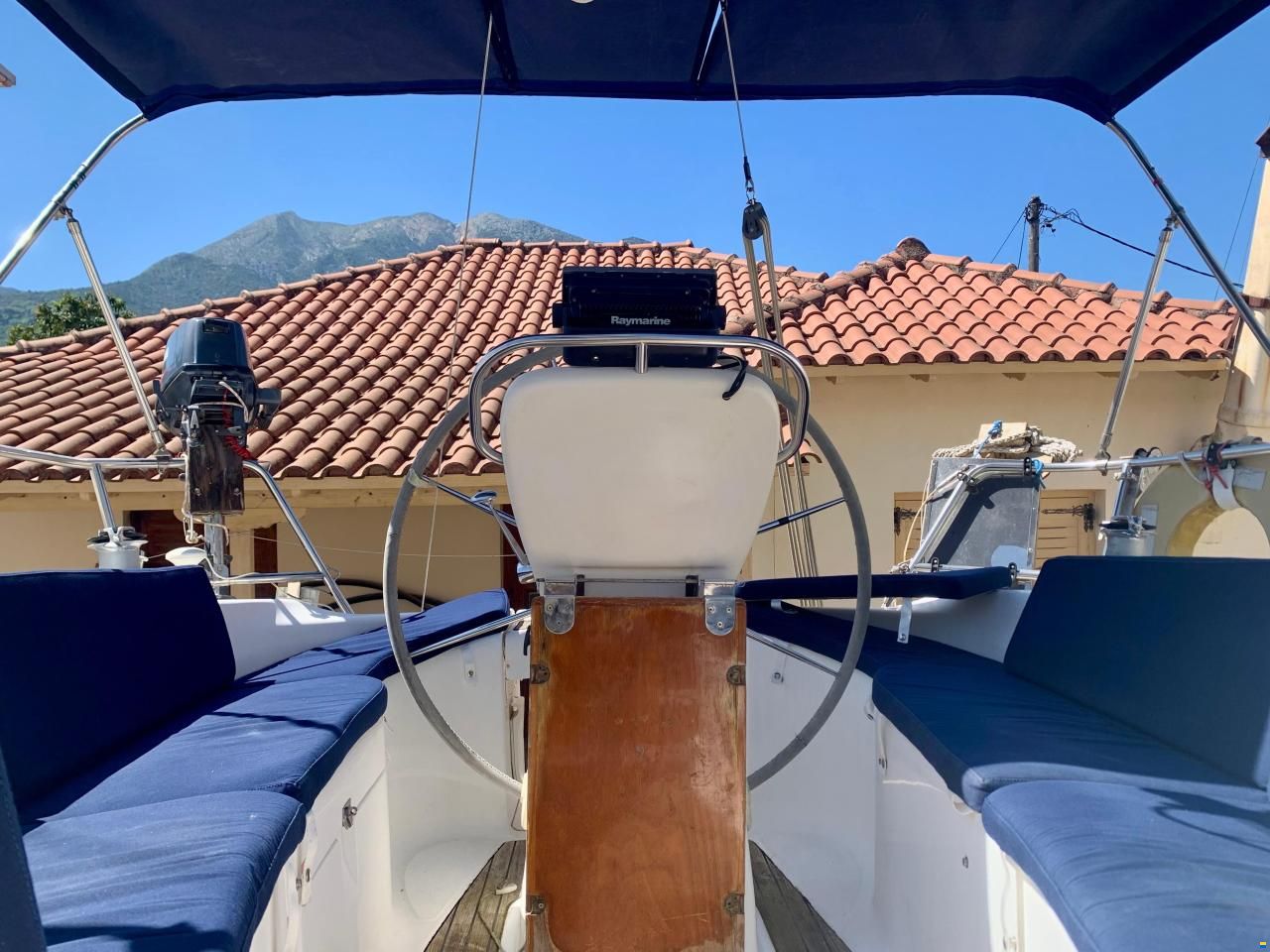 Bavaria 32