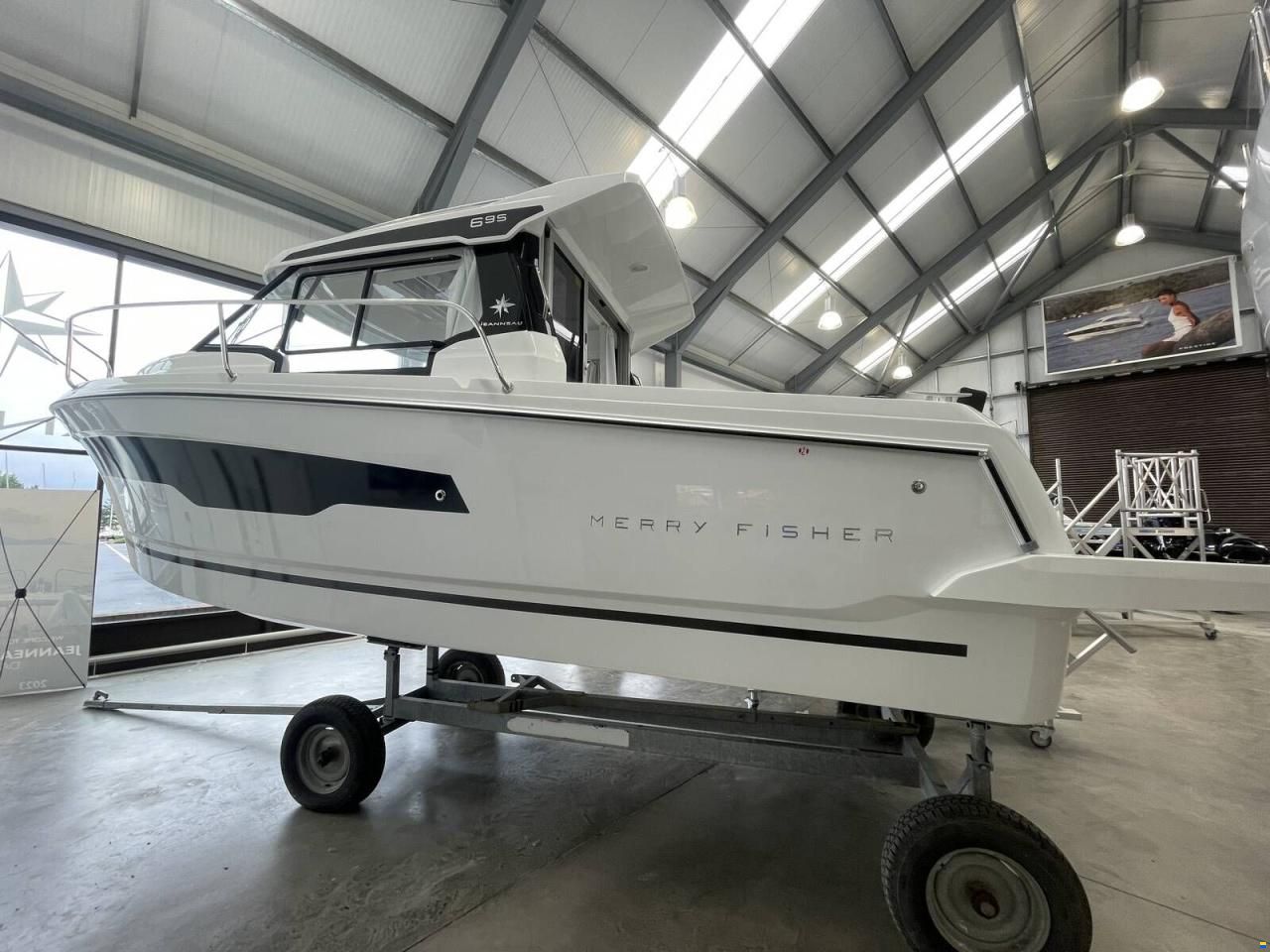 Jeanneau Merry Fisher 695 S2 - High Spec