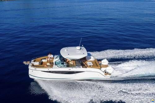 Jeanneau TH33