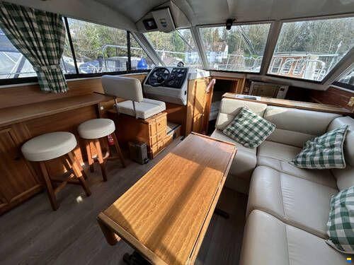 Broom 33