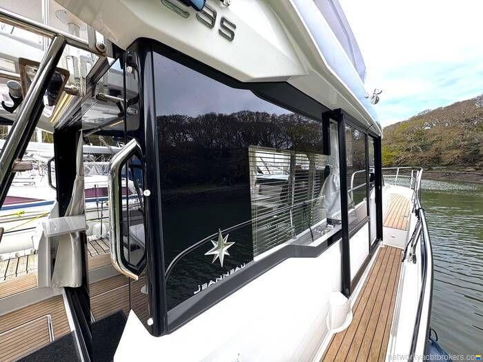 Jeanneau Merry Fisher 1295 Fly