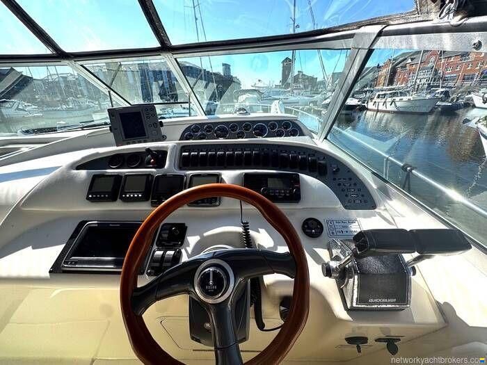 Sea Ray 310 Sundancer