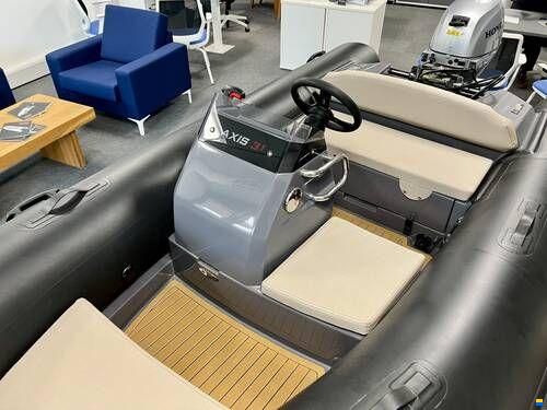 NorthStar Yachts Axis 3.1