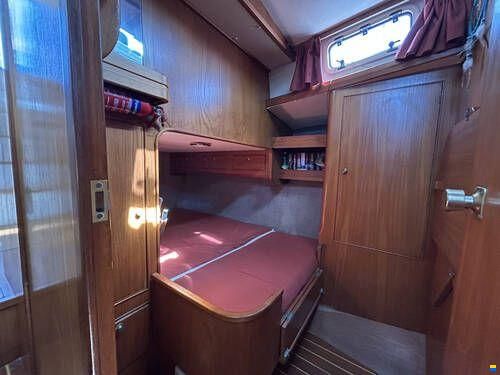 Vancouver 38 Pilothouse