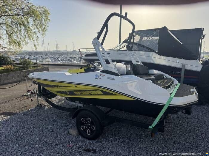 Scarab 165