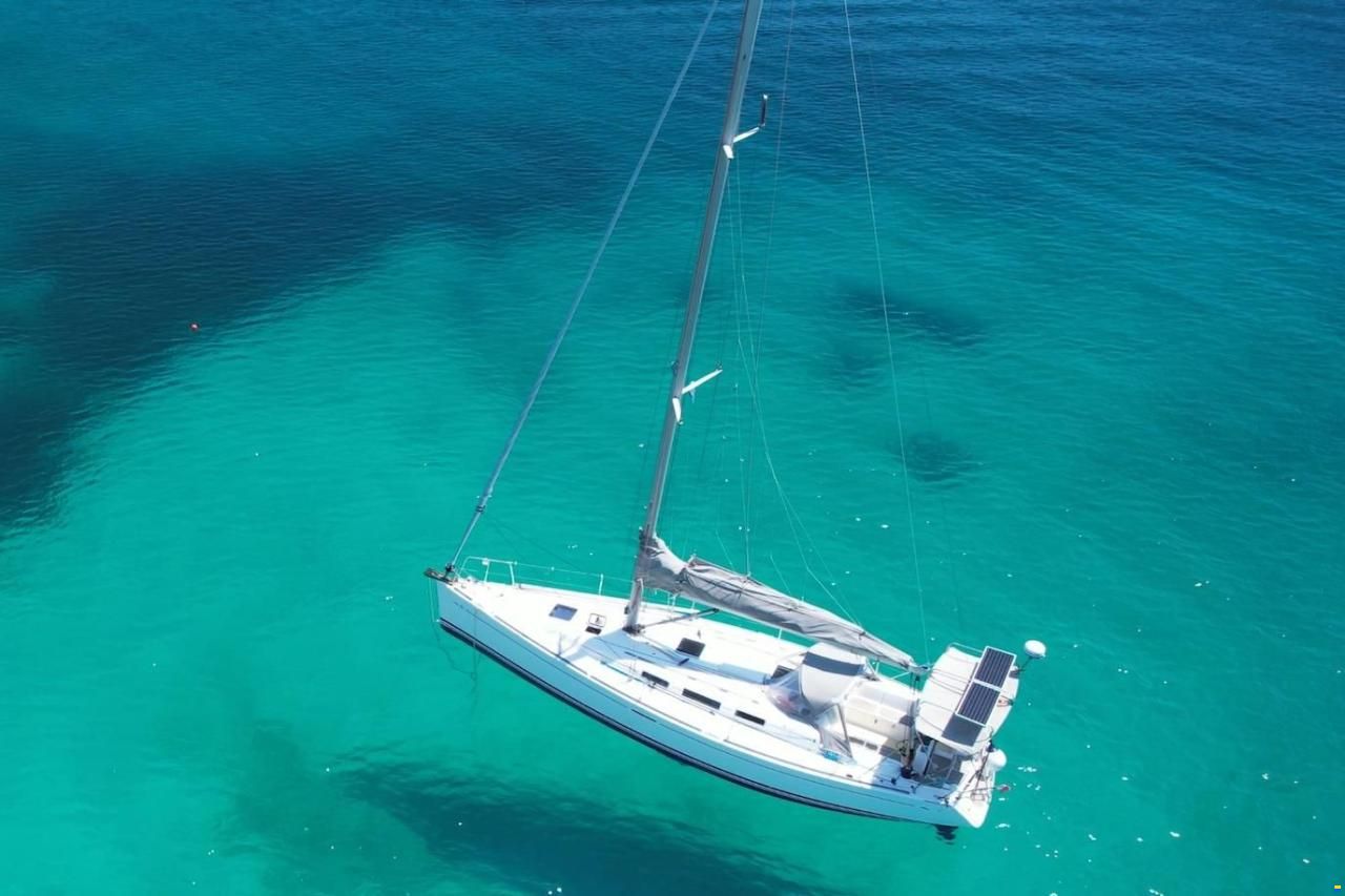 Dufour 40 Performance