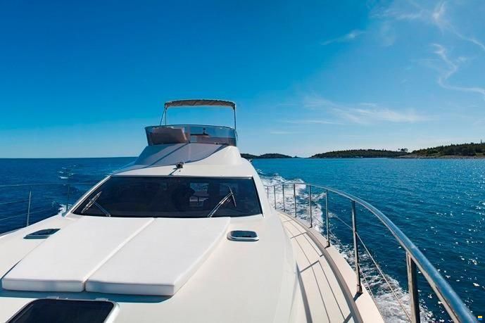 Custom Built Cyrus 13.8 Flybridge