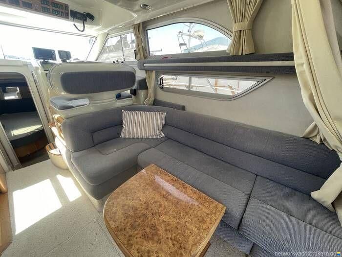 Sealine International F33