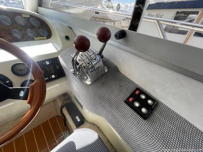 Sealine International F33