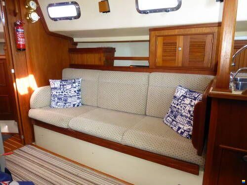 Island Packet 320