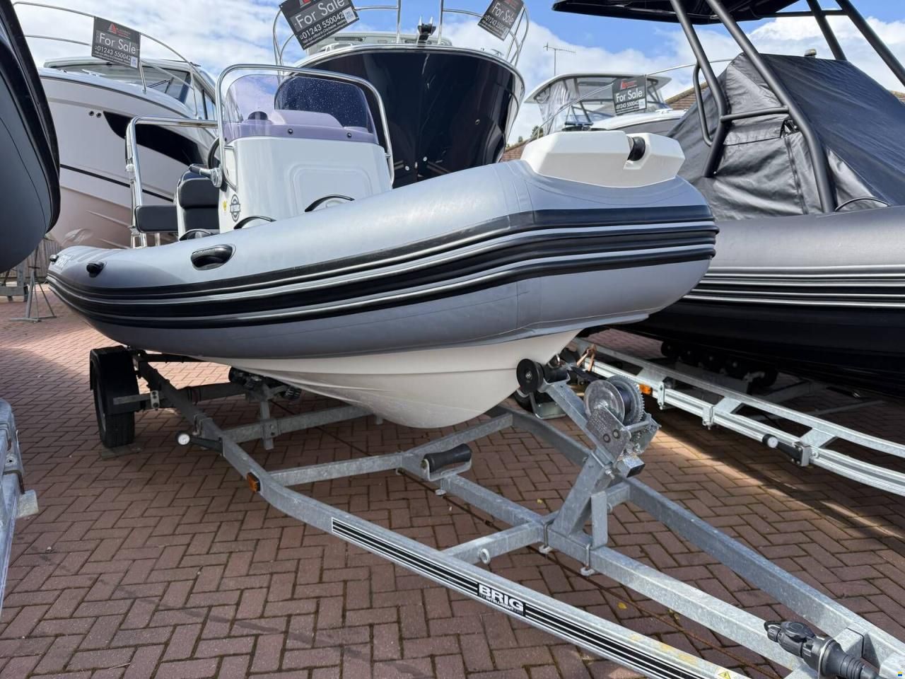 BRIG RIBs Navigator 520