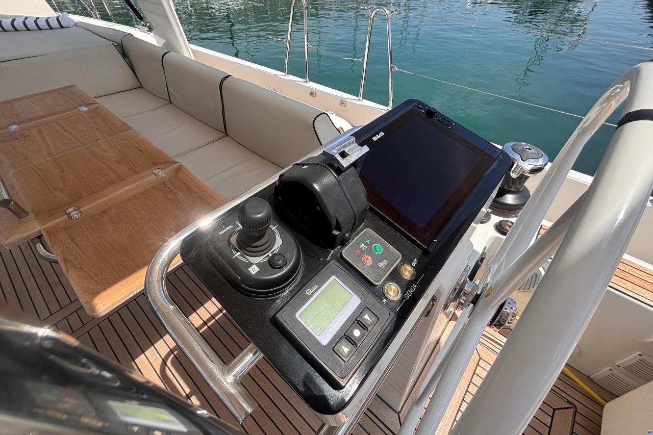 Beneteau Oceanis Yacht 54