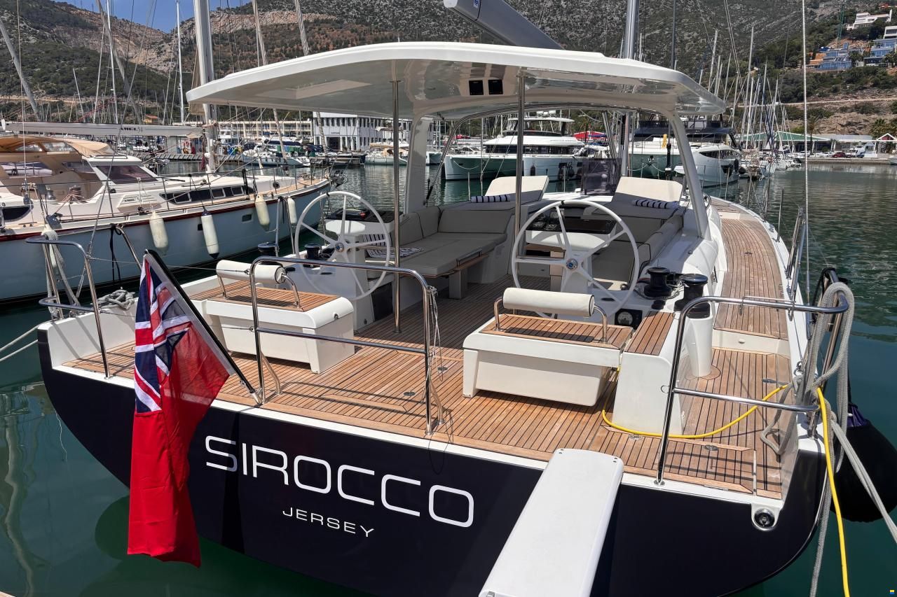 Beneteau Oceanis Yacht 54