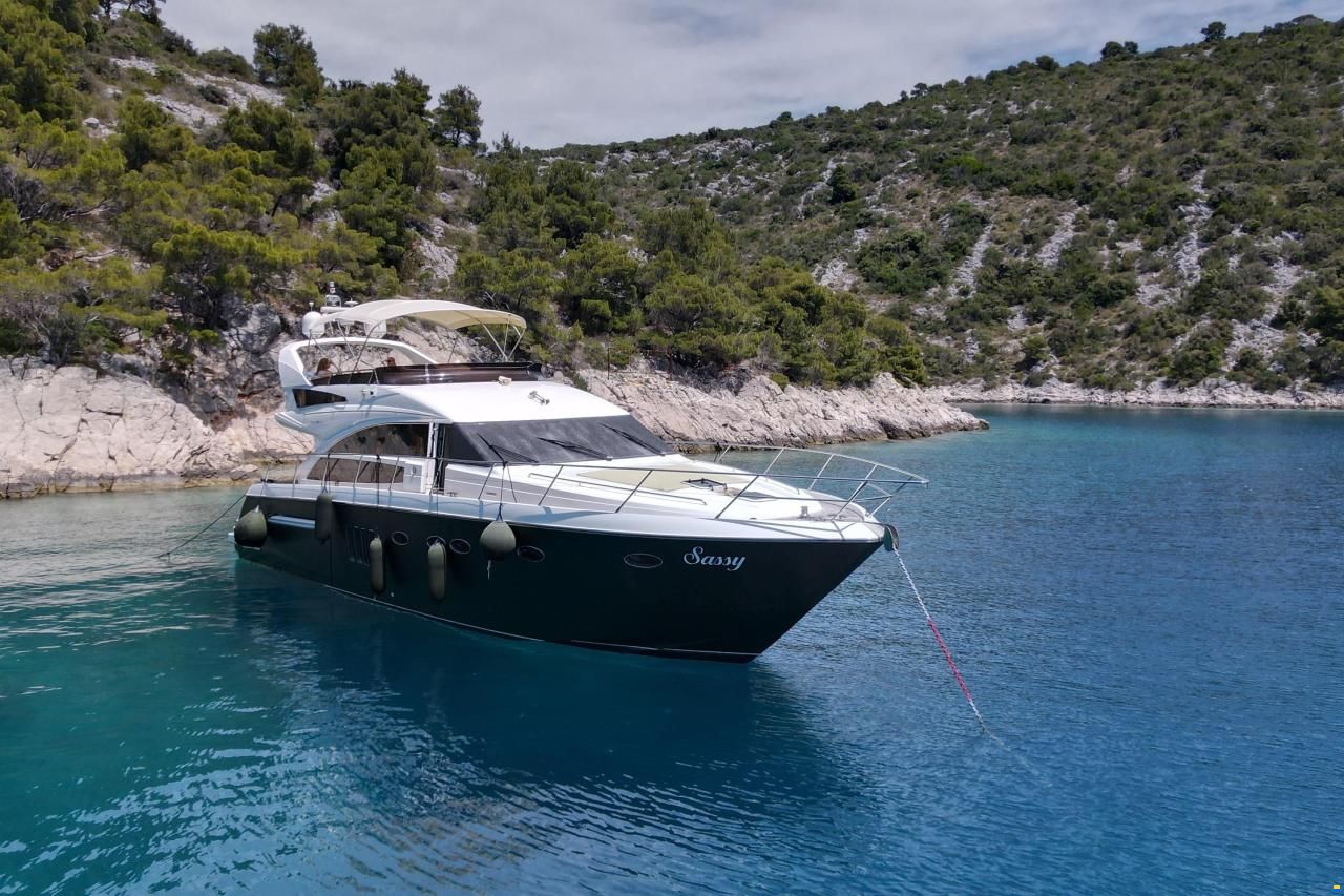 Princess 62 Flybridge Motor Yacht