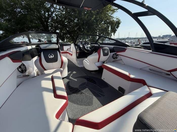 Scarab 215