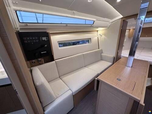 Jeanneau Sun Odyssey 350