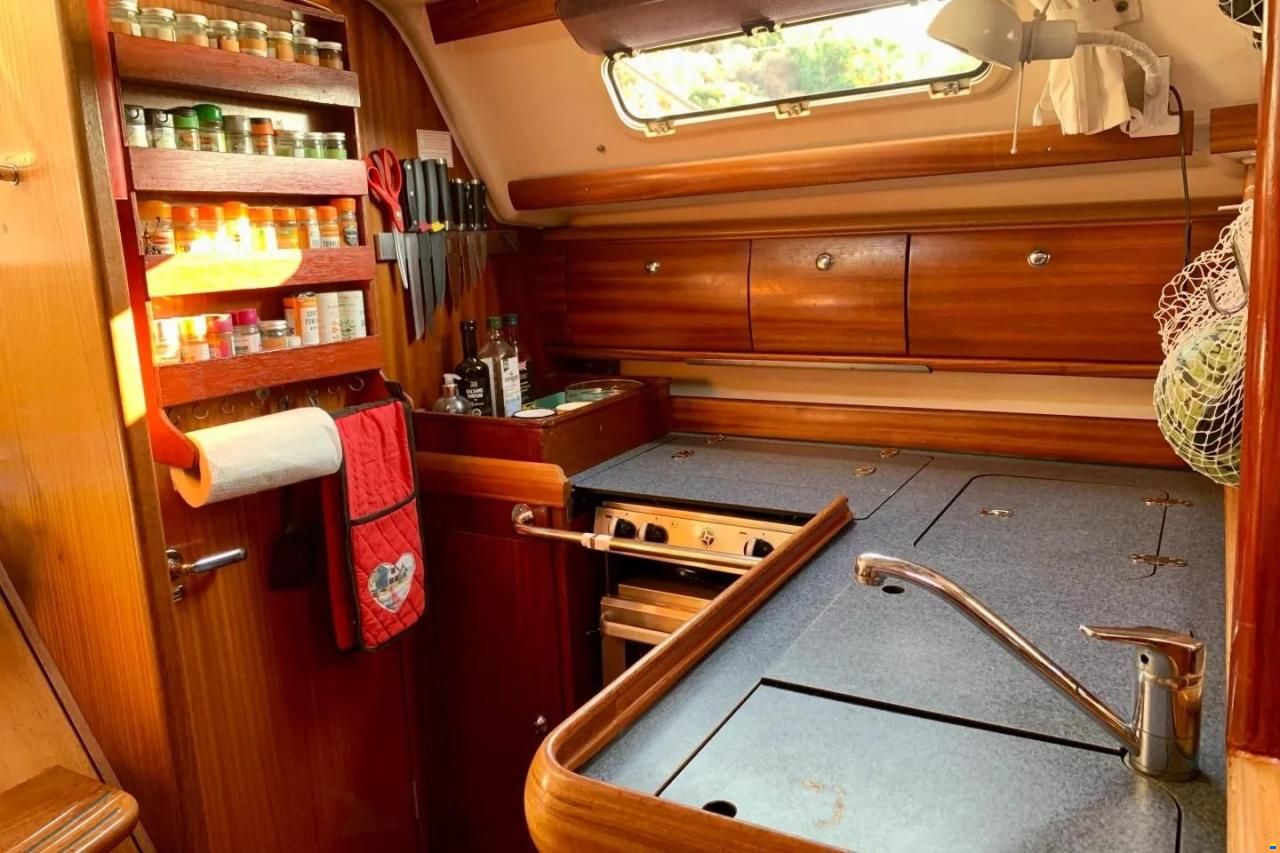 Bavaria 36