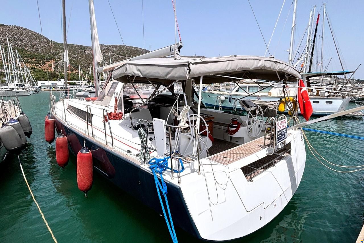 Beneteau Oceanis 55
