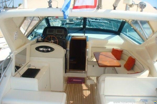Uniesse 42