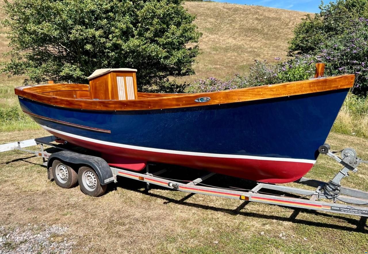 Cygnus Marine GM19