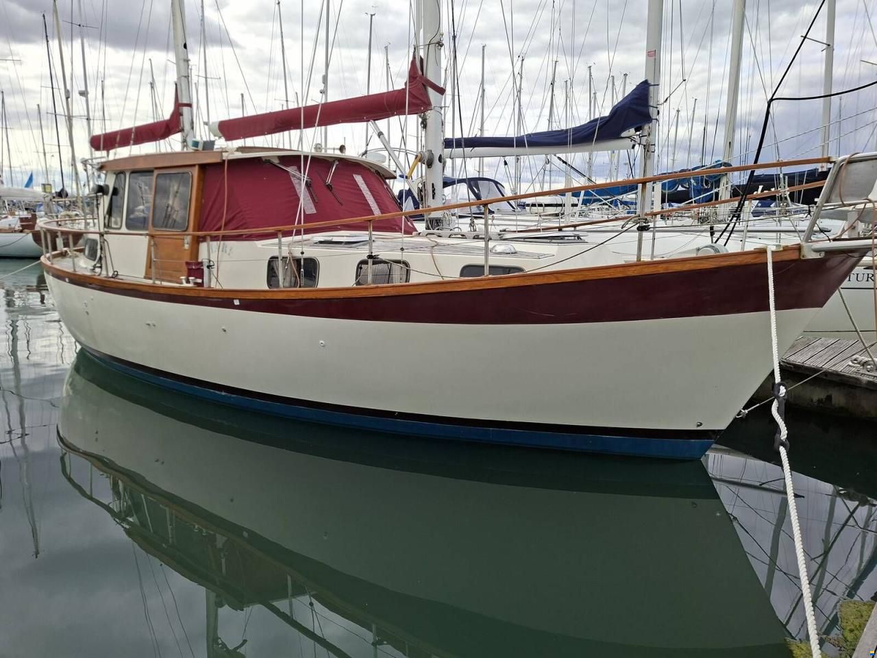 Nauticat 33