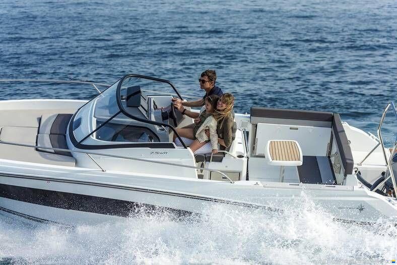 Jeanneau Cap Camarat 7.5 WA