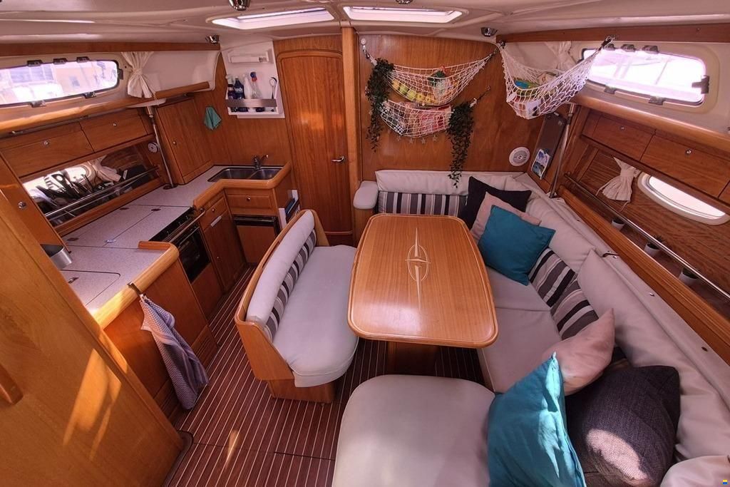 Bavaria Cruiser 42