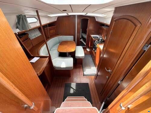Beneteau Oceanis 393