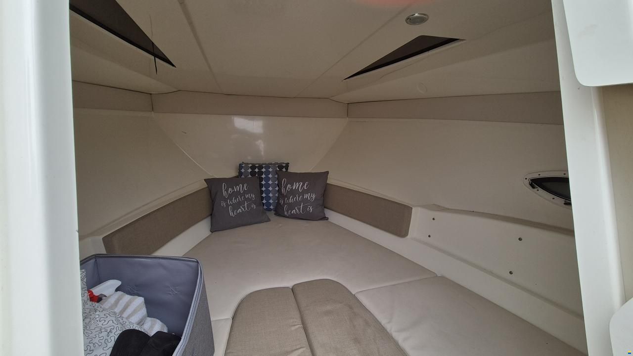 Bayliner 742