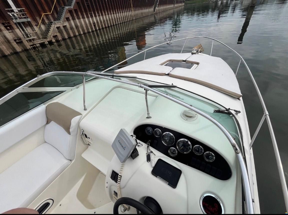 Sea Ray 240 Sundancer