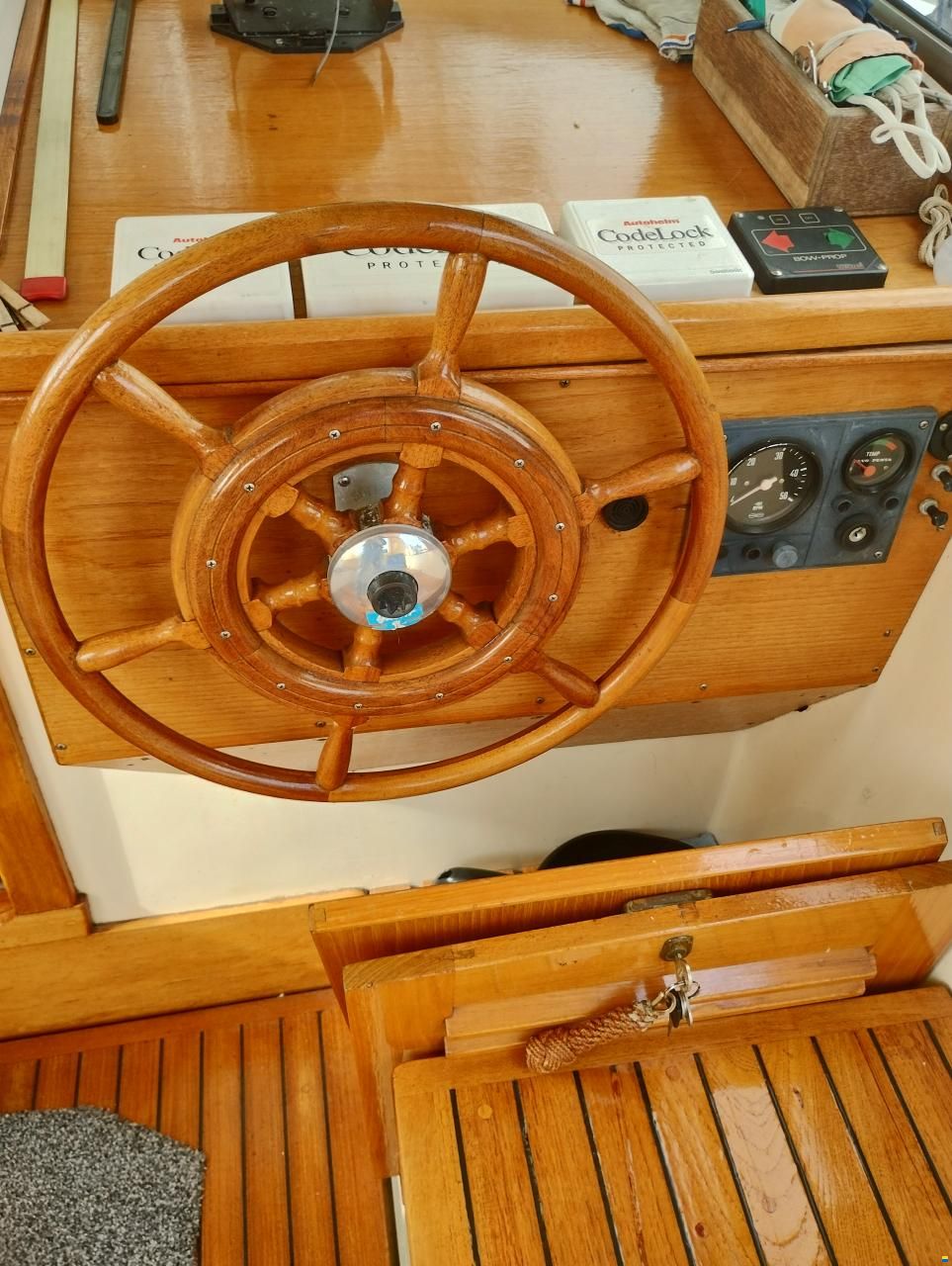 Motorsailer