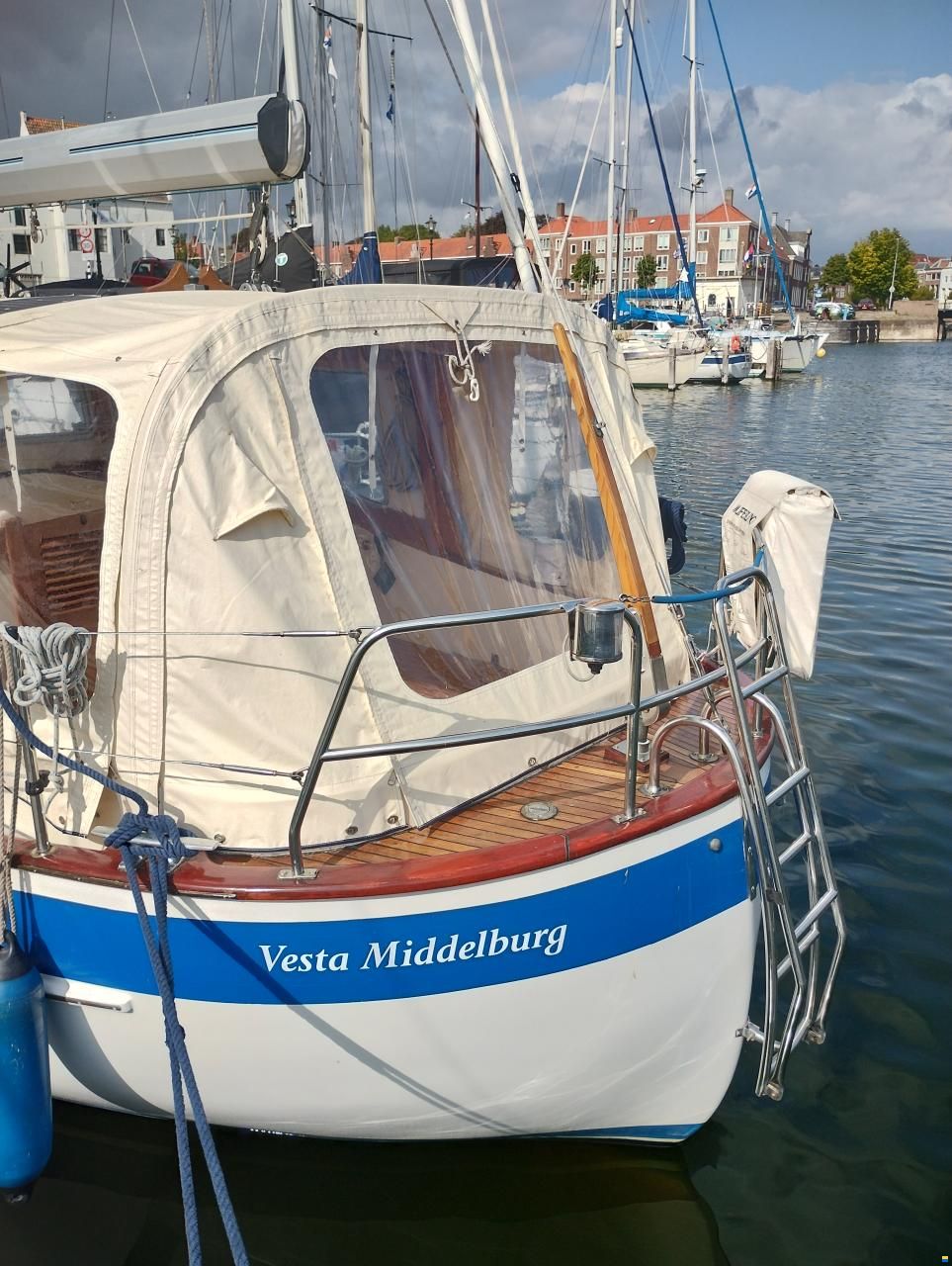 Motorsailer