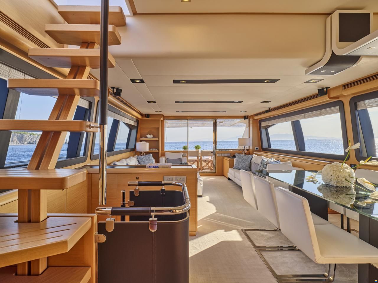 Ferretti 800