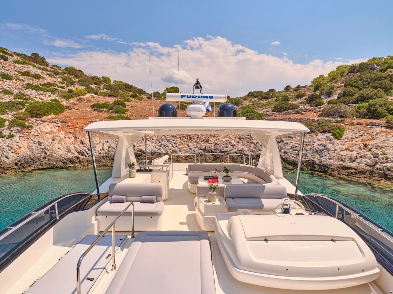 Ferretti 800
