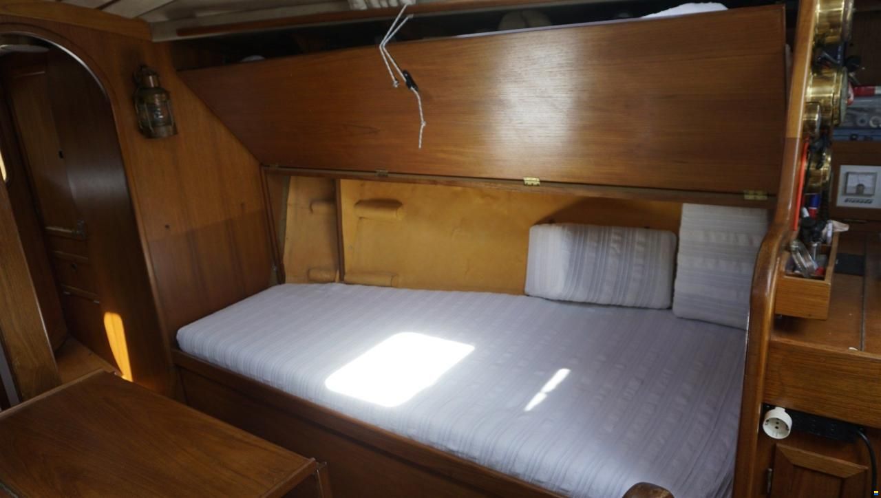 Granada Yachts Granada 35