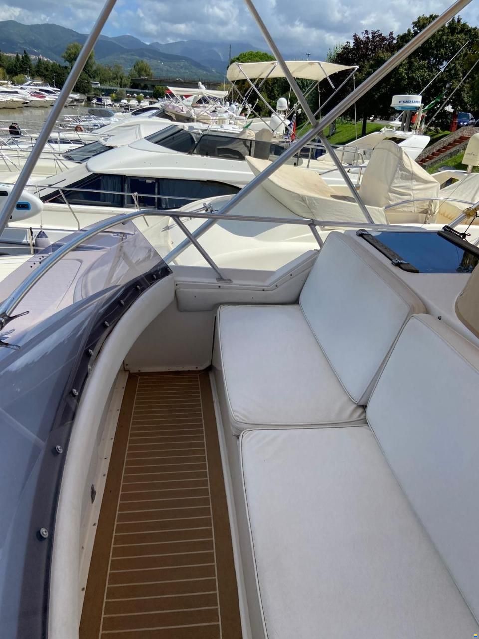 Bertram Yacht 37' Convertible