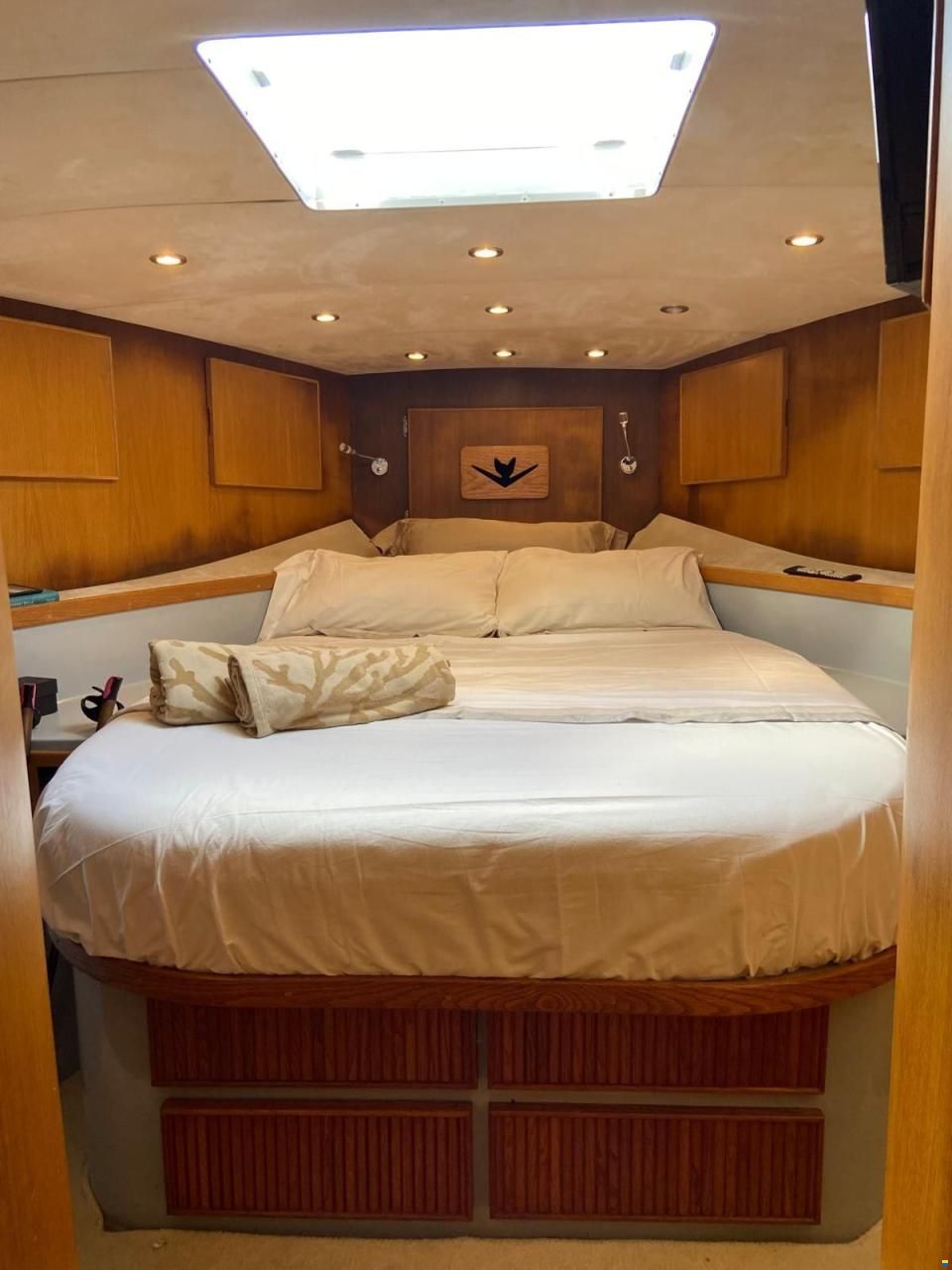 Bertram Yacht 37' Convertible