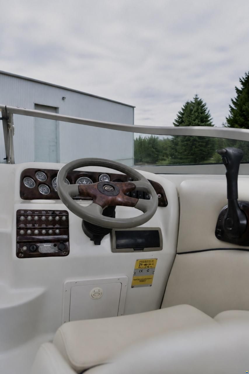 Crownline 235 CCR