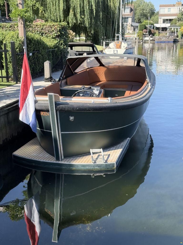 AluShip E-700 sloep
