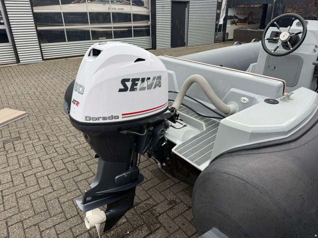 Selva D.500
