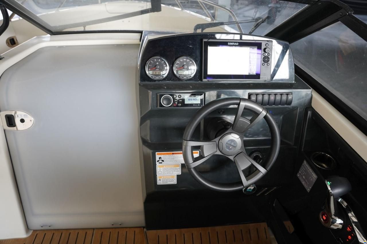 Quicksilver ACTIVE 675 BOWRIDER