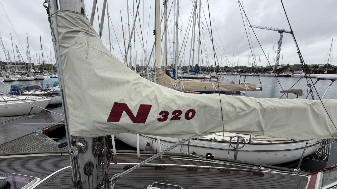 Najad 320