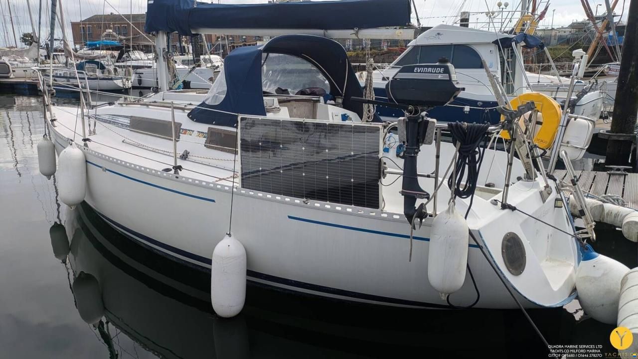 Beneteau Antares 9