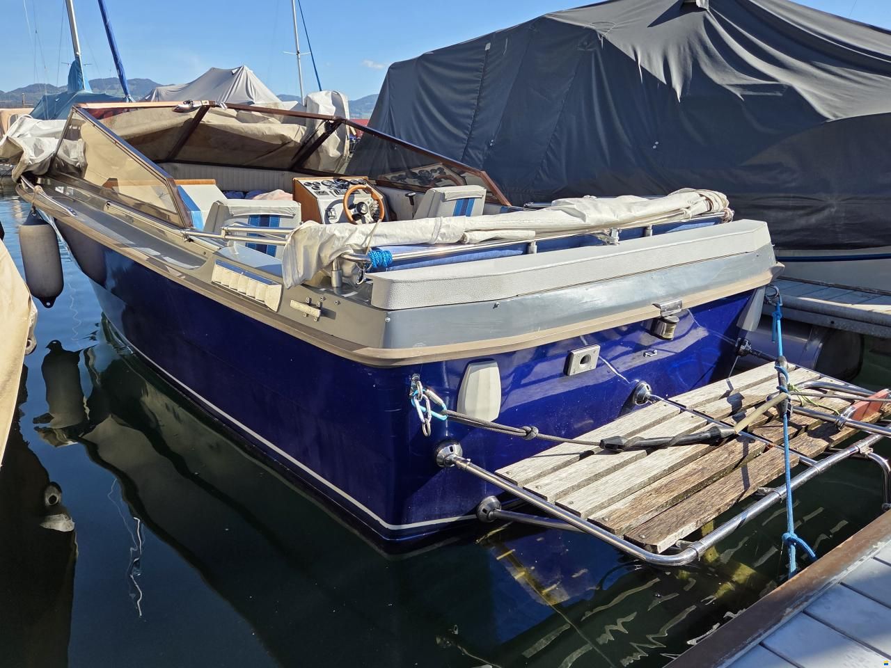 Saphire Schweizer Saphir 700 Offshore