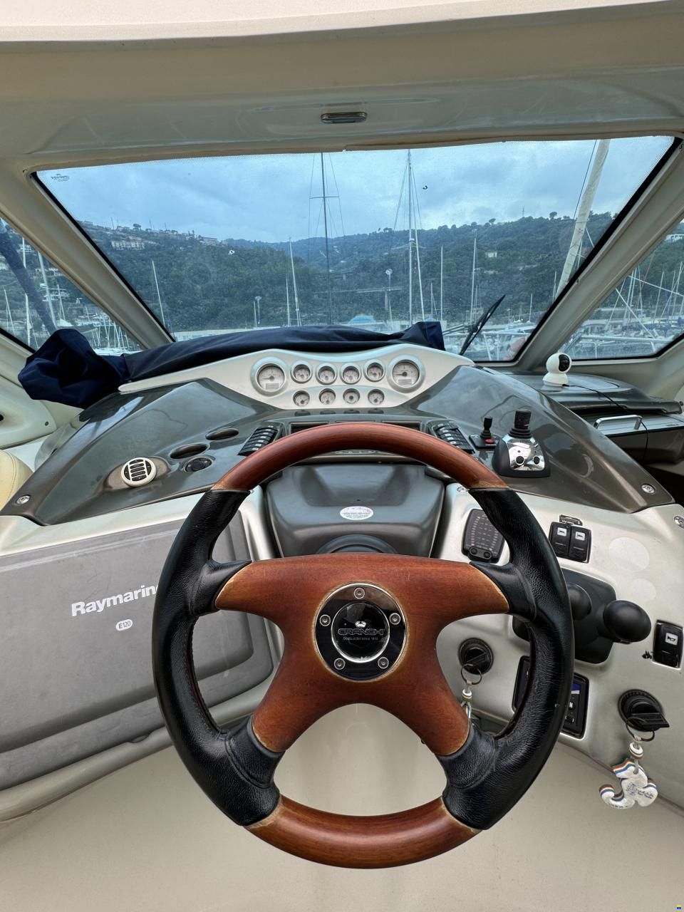 Cranchi Mediterranee 43 HT