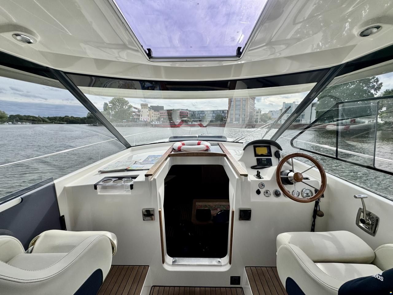 Delphia Escape 1080 Soley
