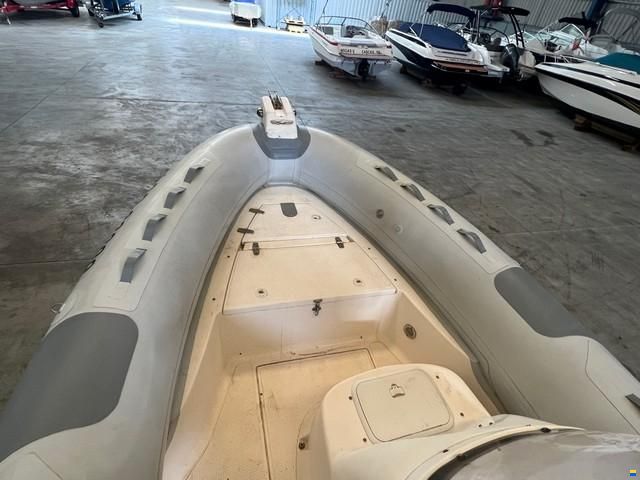 Silver Marine Phoenix 610