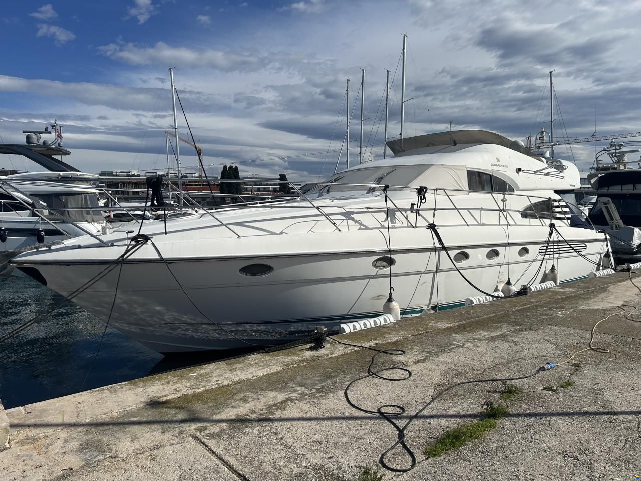 Fairline Squadron 55