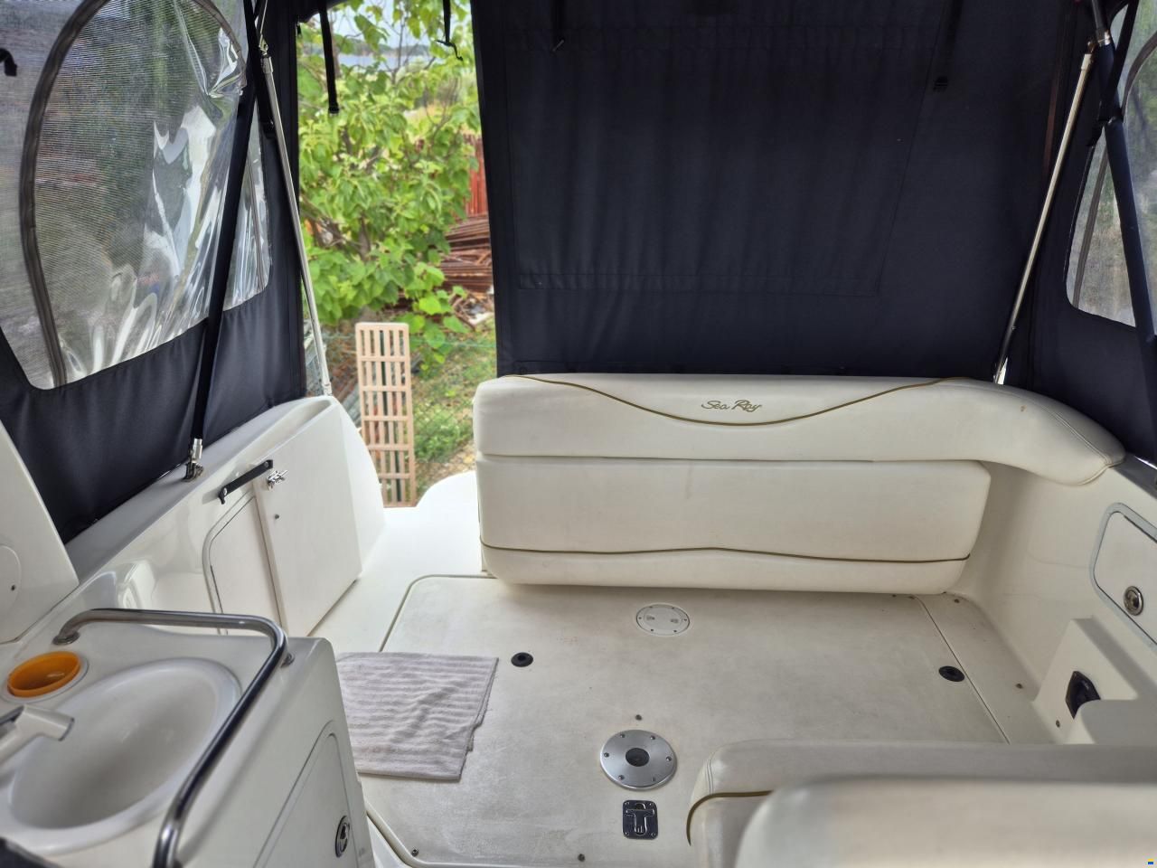 Sea Ray Sundancer 275